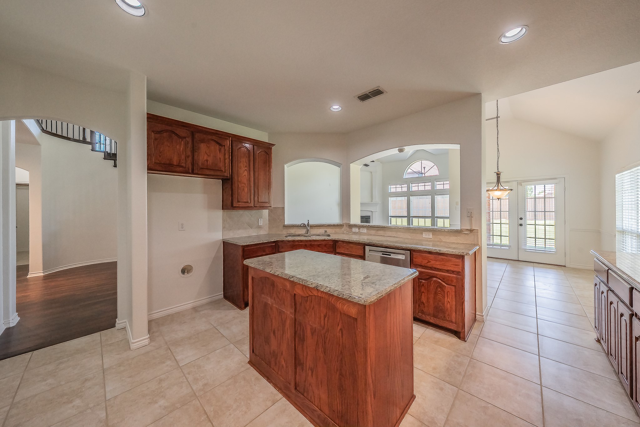 800 Oriole Drive