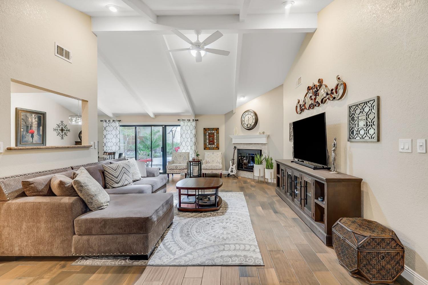 1235 Spruce Tree Circle