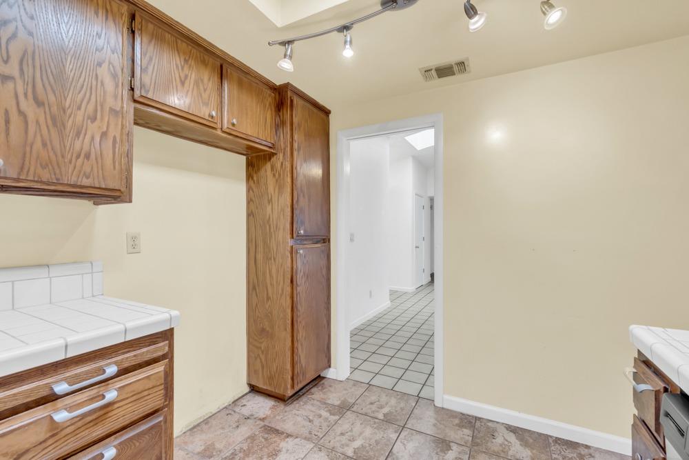 305 Rivertree Way