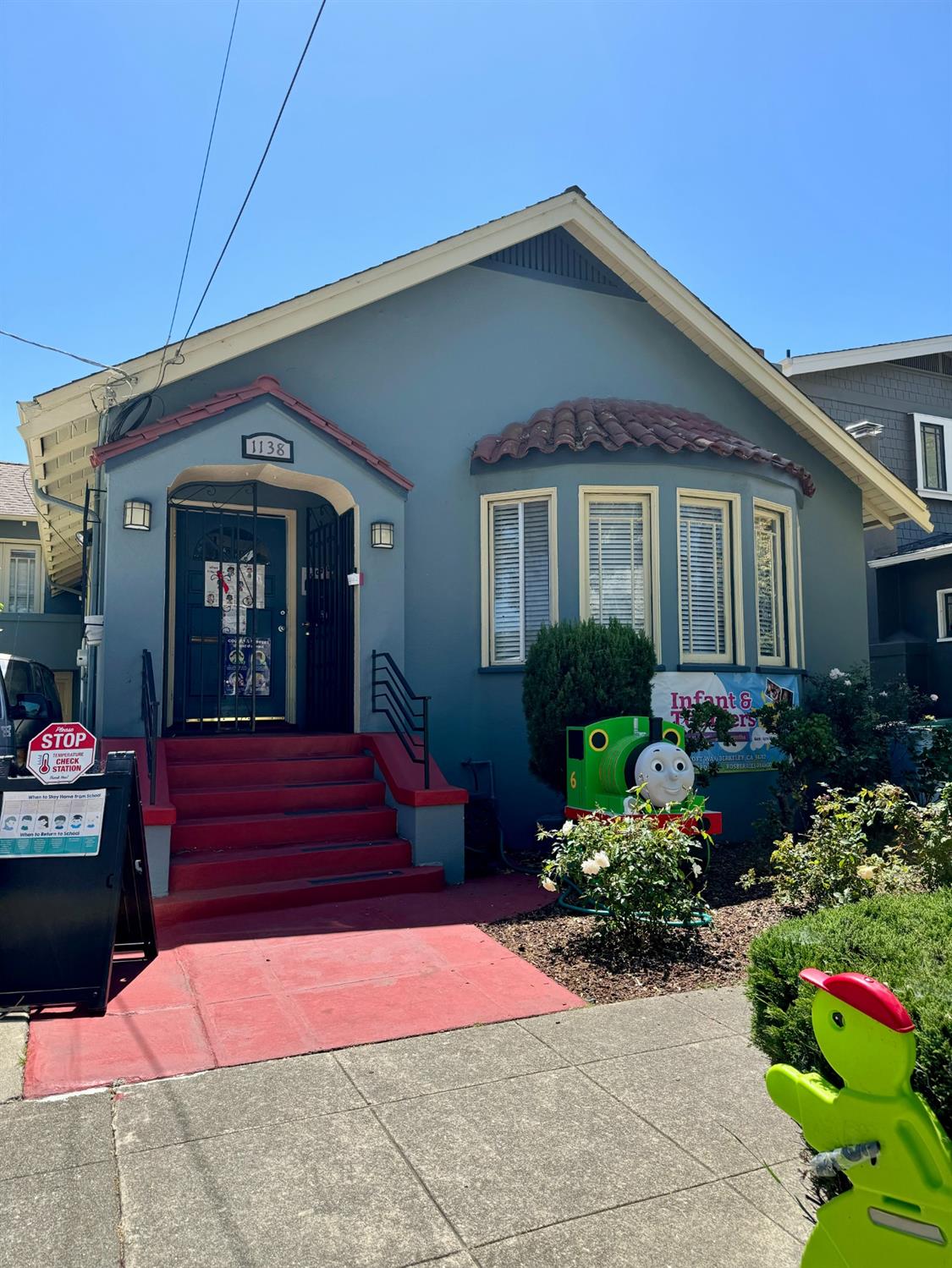 1138 Bancroft