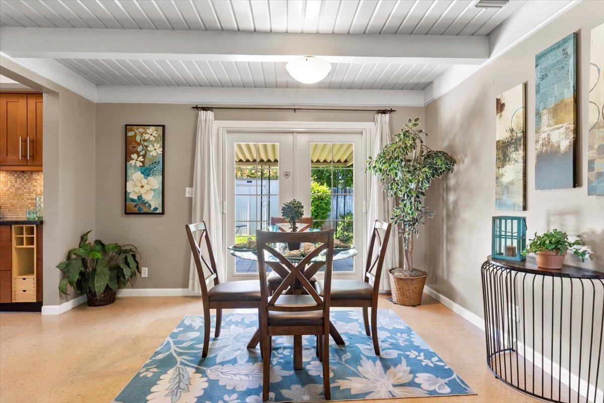 2105 Cortez Lane