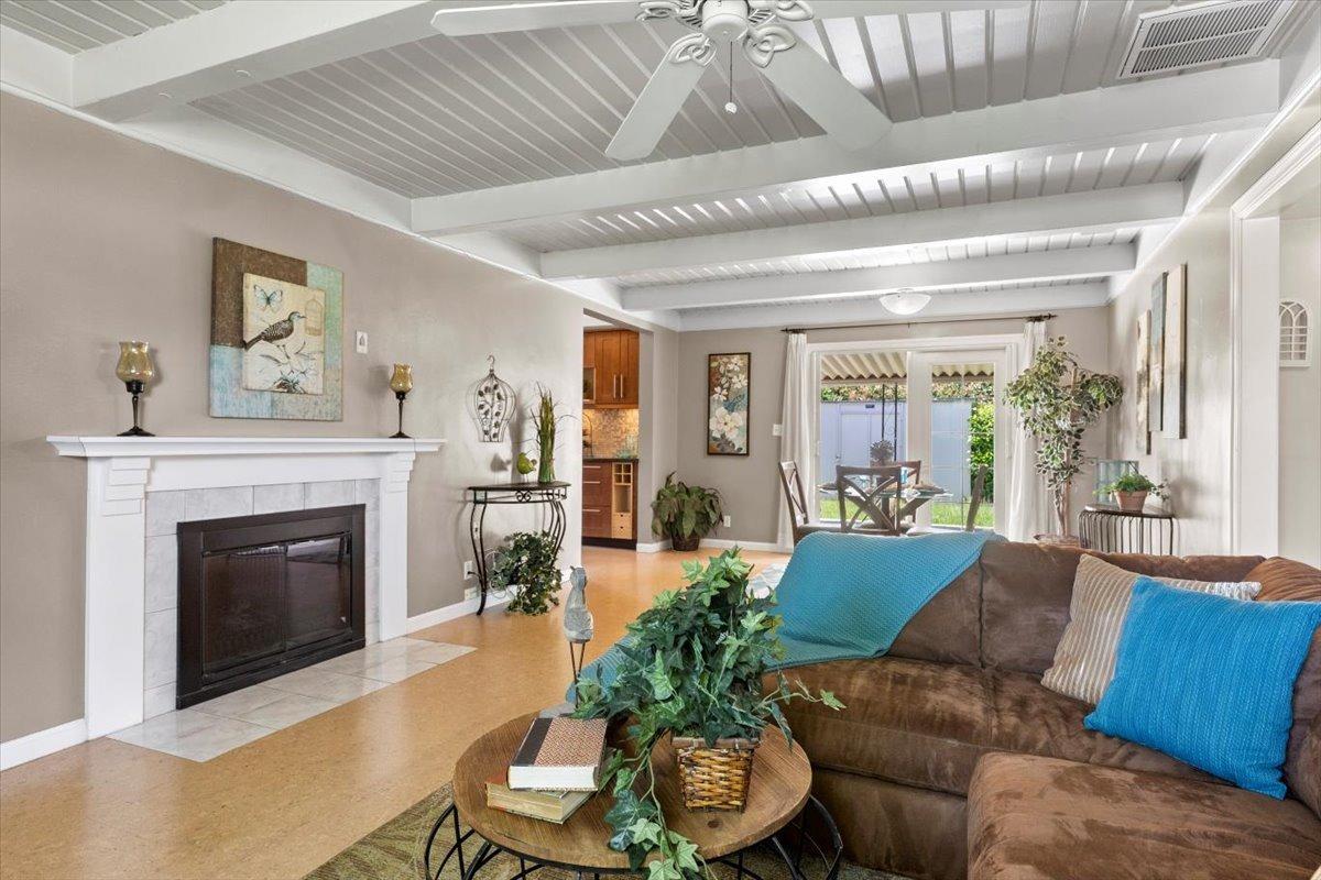 2105 Cortez Lane