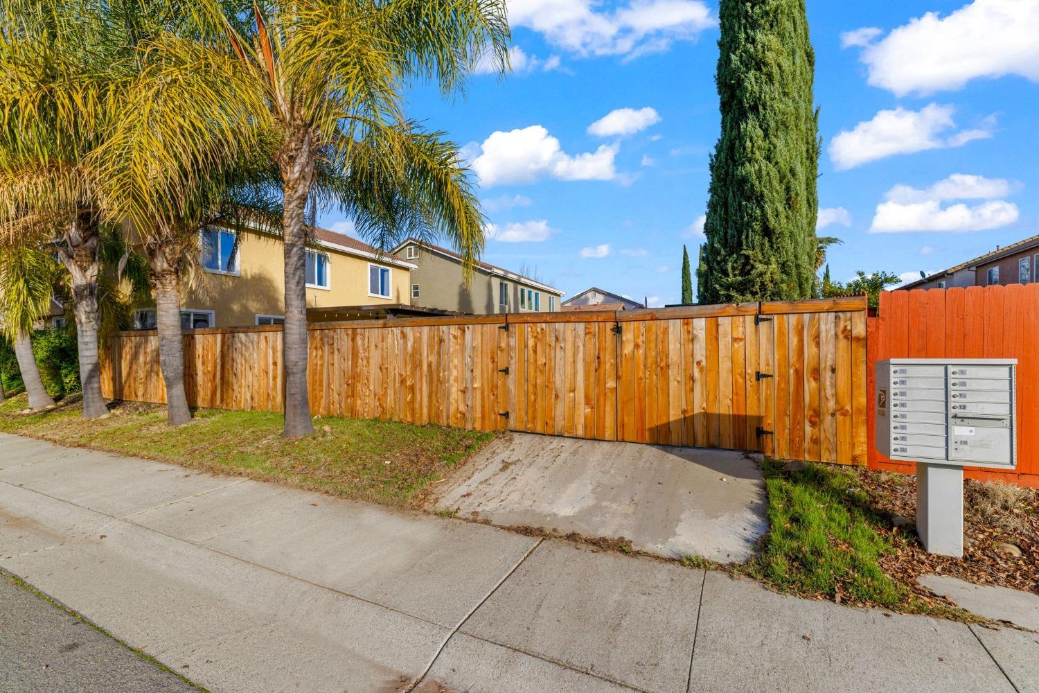 6 Lylewood