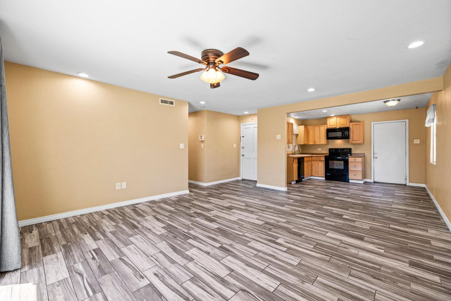 2142 Kirk Way