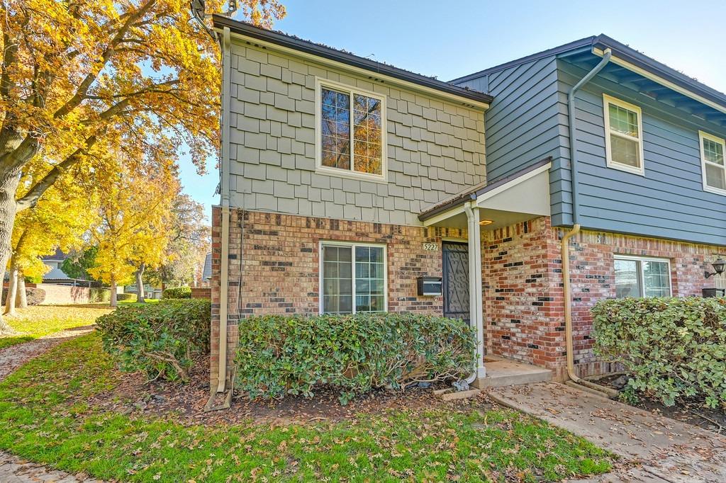 5227 Gibbons Drive