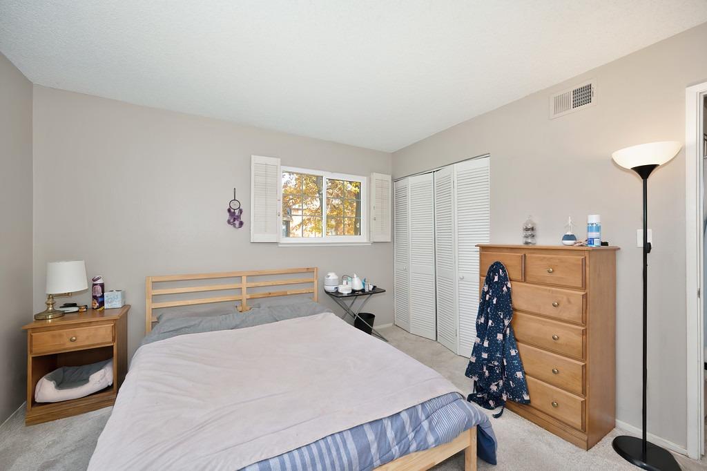 5227 Gibbons Drive