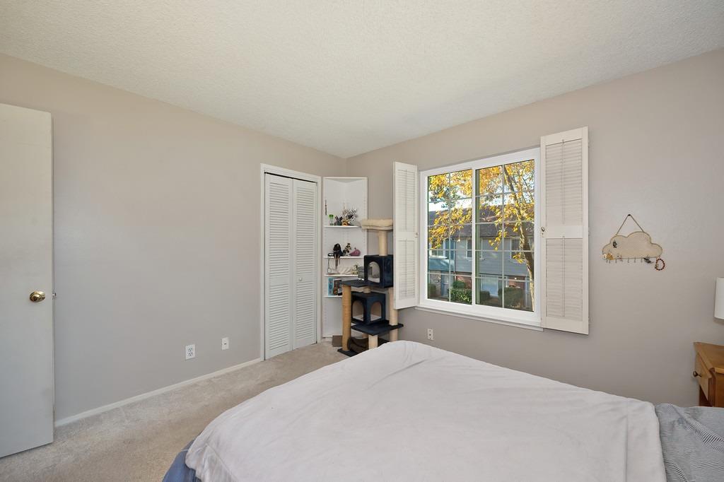5227 Gibbons Drive