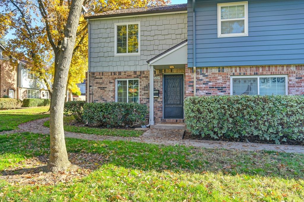 5227 Gibbons Drive
