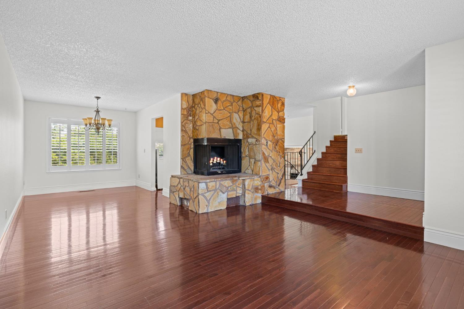 7600 Clement Circle
