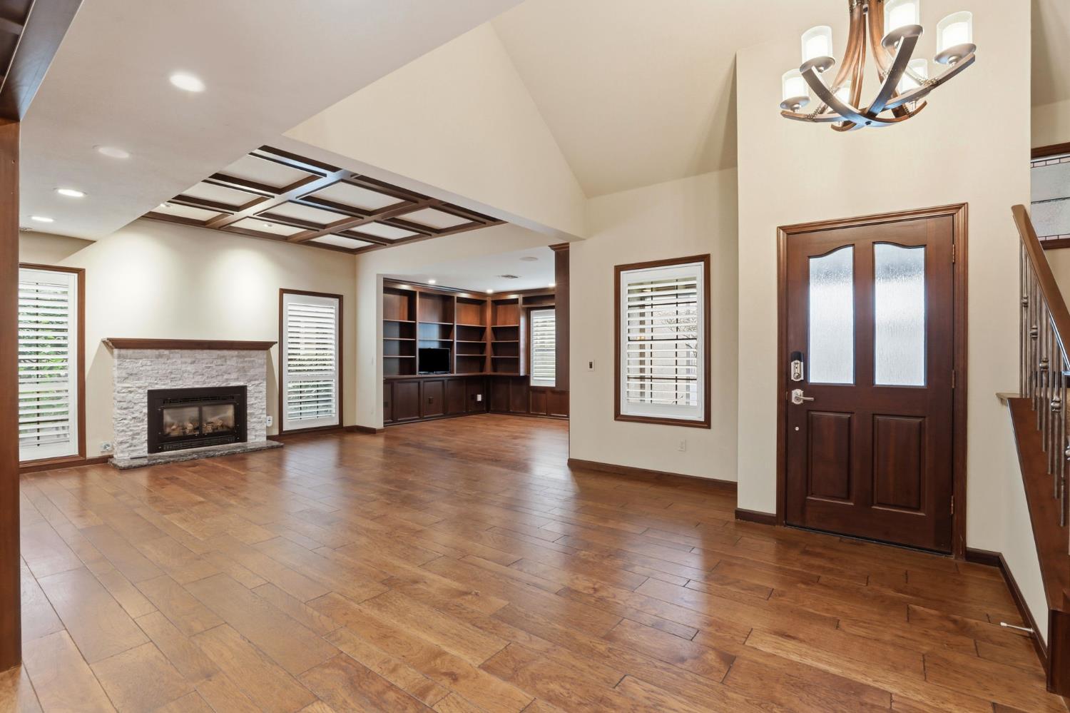 445 Sierra Lane