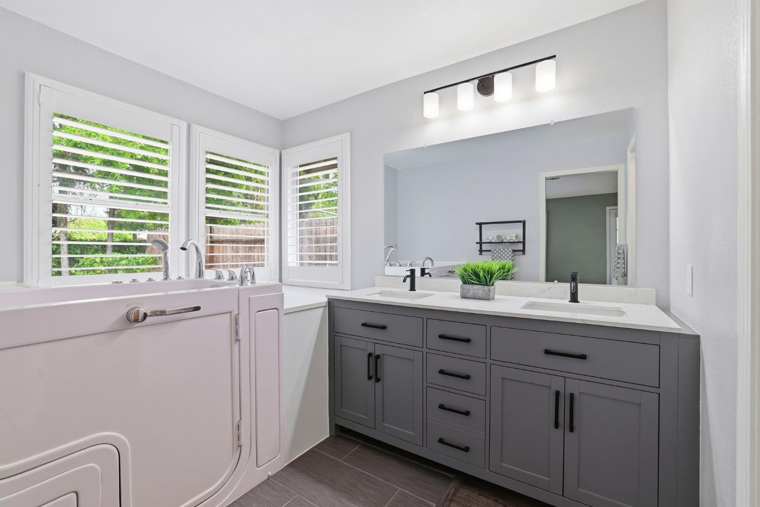 6801 Paseo Del Sol Way