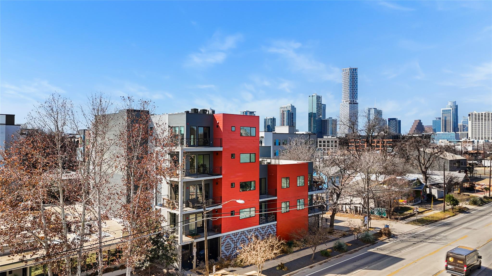 1615 E 7th ST # 208