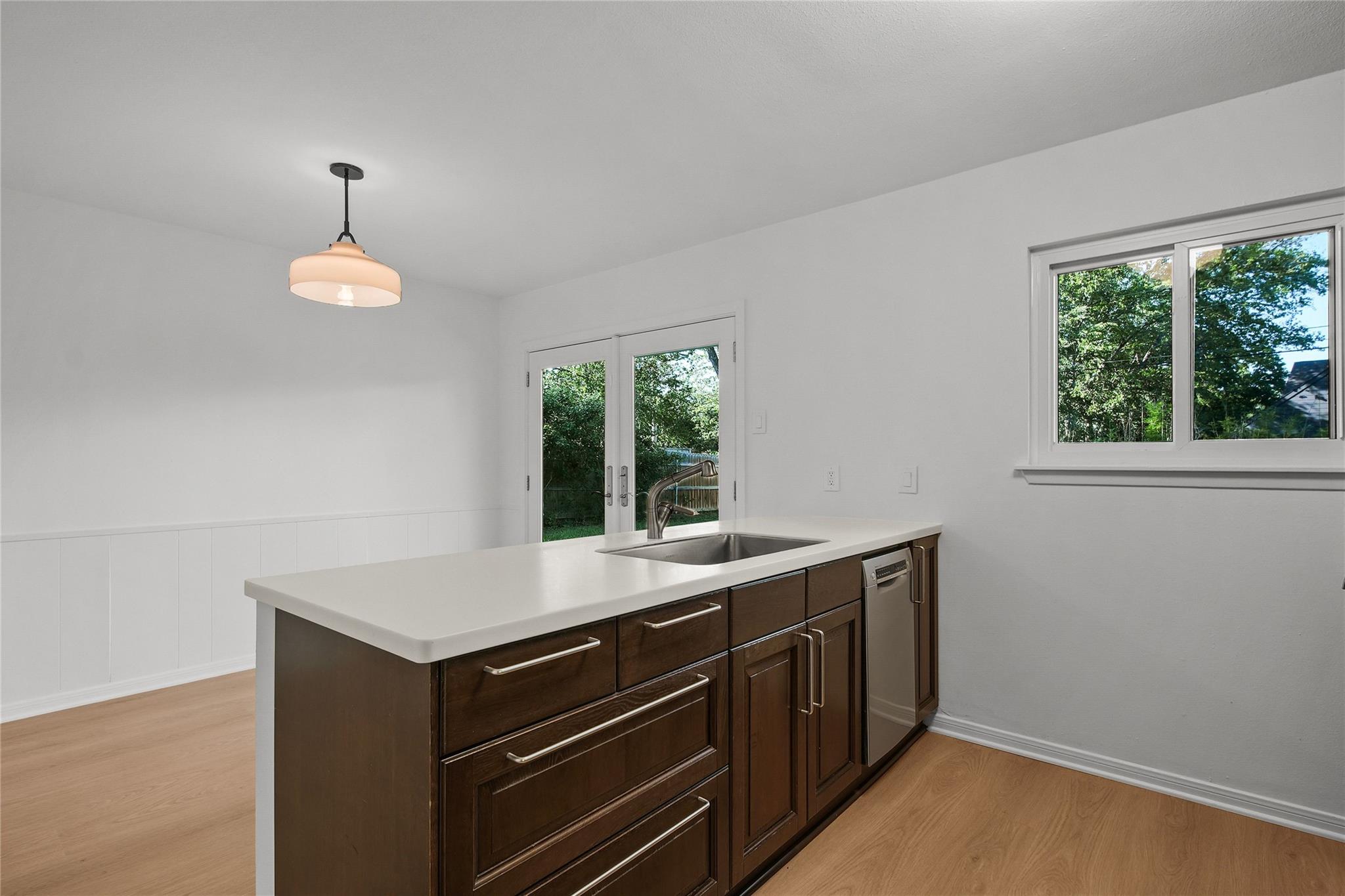 307 Sheffield DR