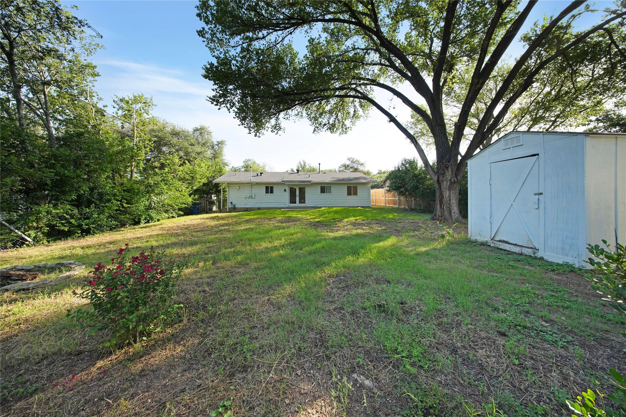 307 Sheffield DR