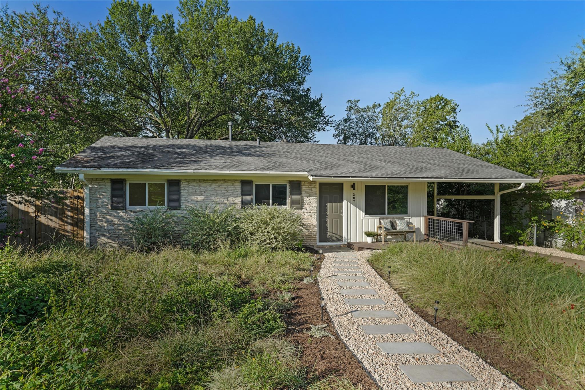 307 Sheffield DR