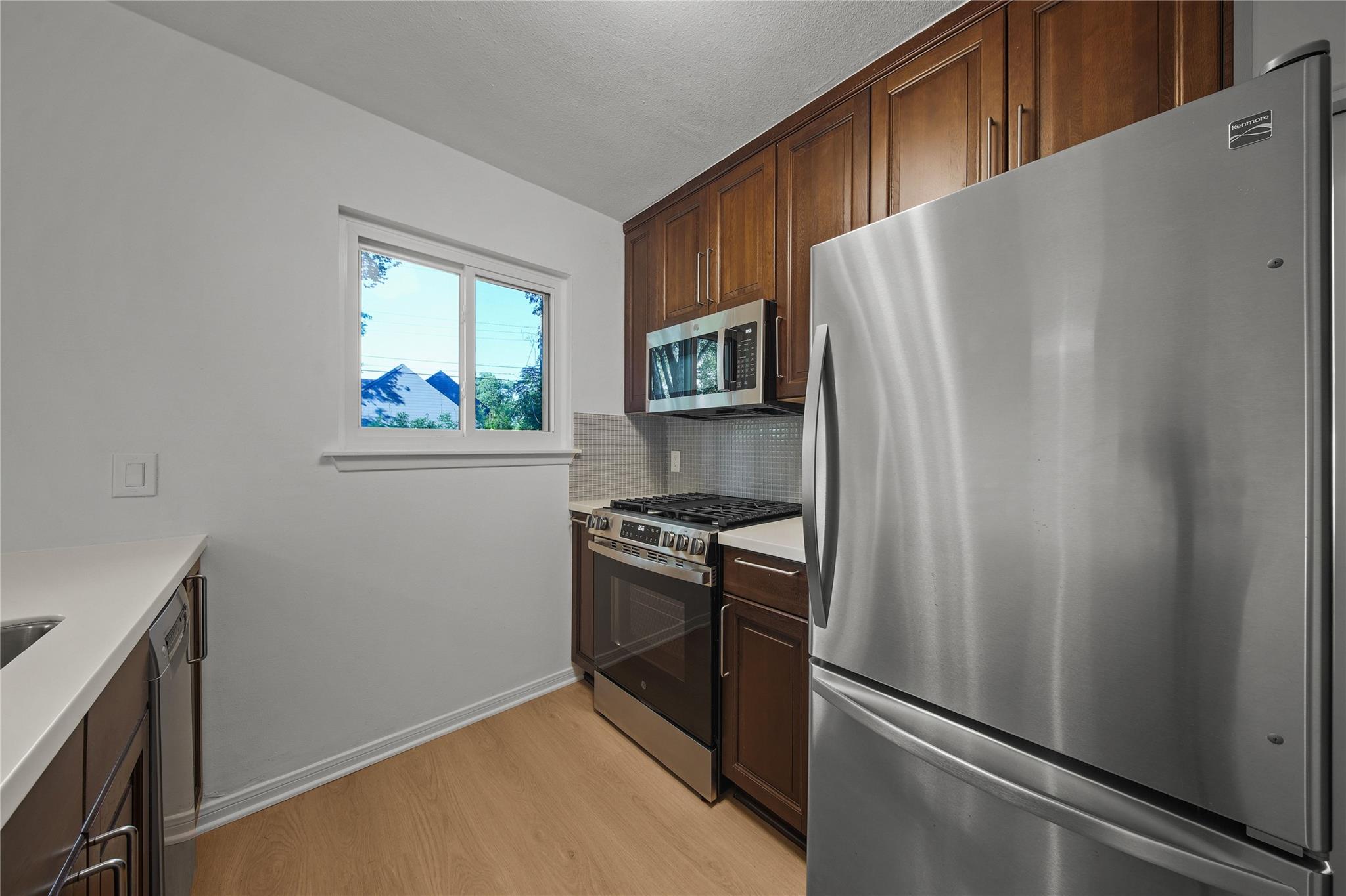 307 Sheffield DR