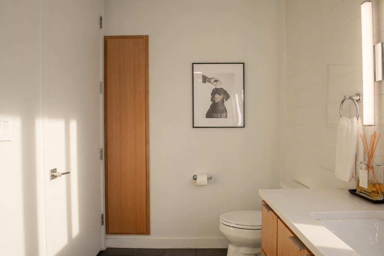 1322 E 12th ST # 305