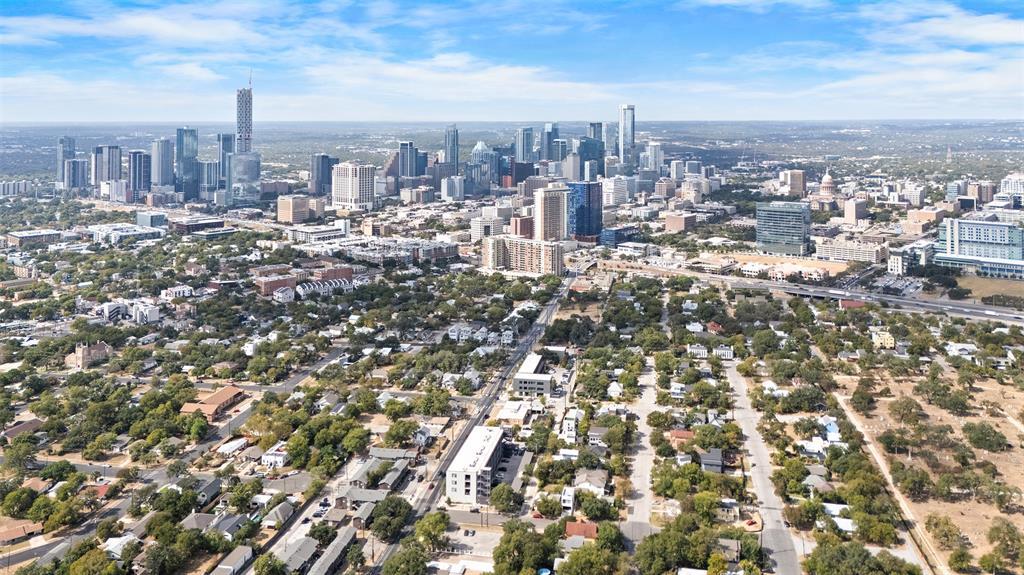 1322 E 12th ST # 305