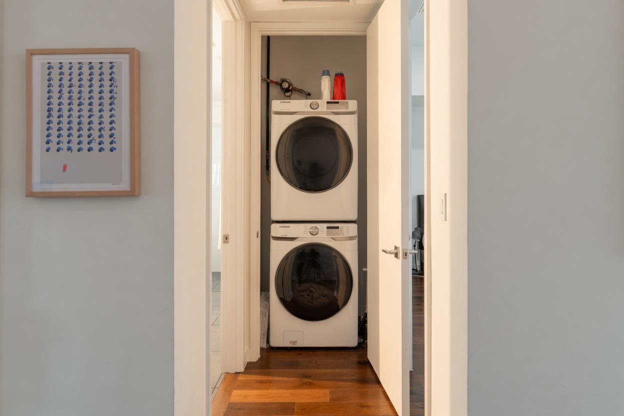 1322 E 12th ST # 305