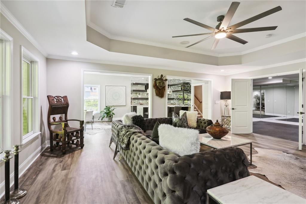 1735 High Trail