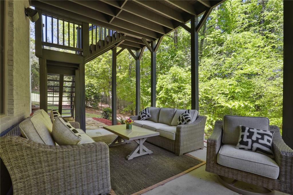 1735 High Trail