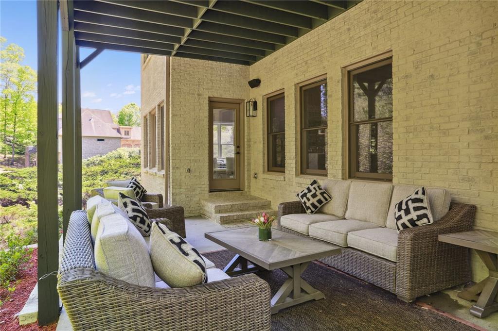 1735 High Trail