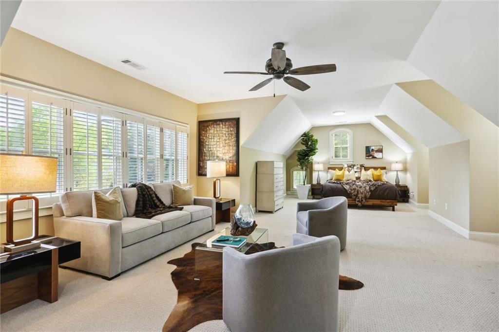 1735 High Trail
