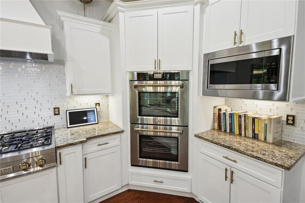 1735 High Trail