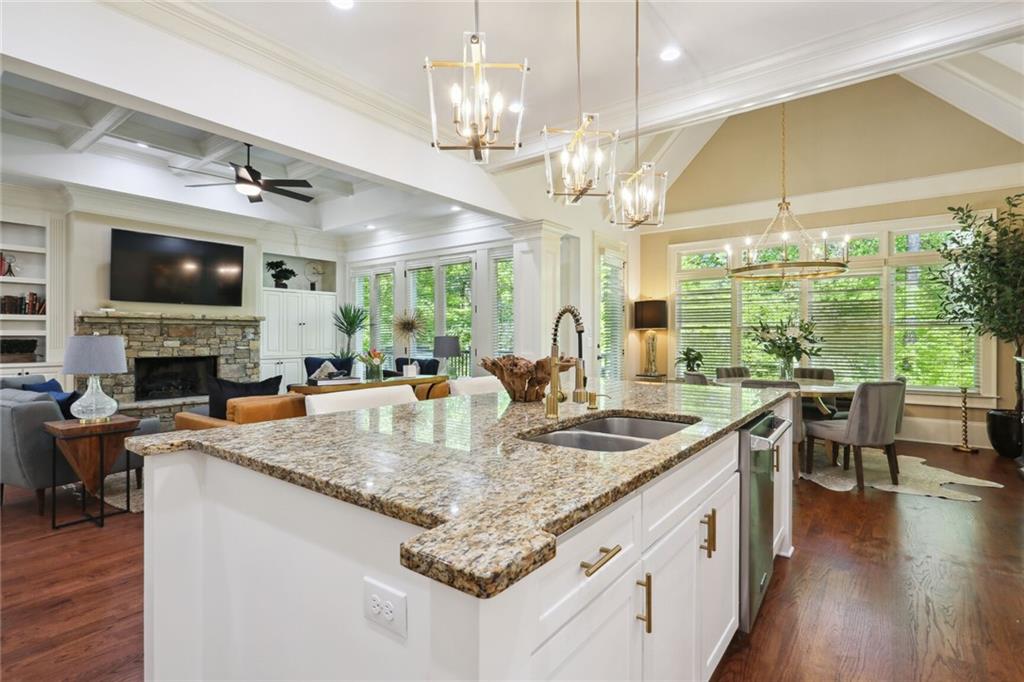 1735 High Trail