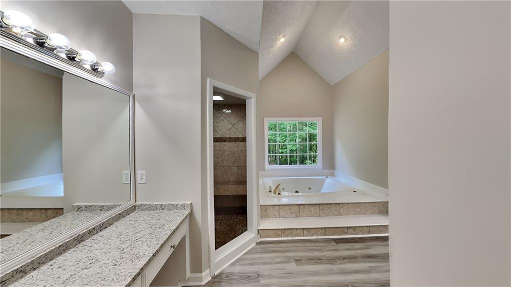 255 Royal Ridge Way