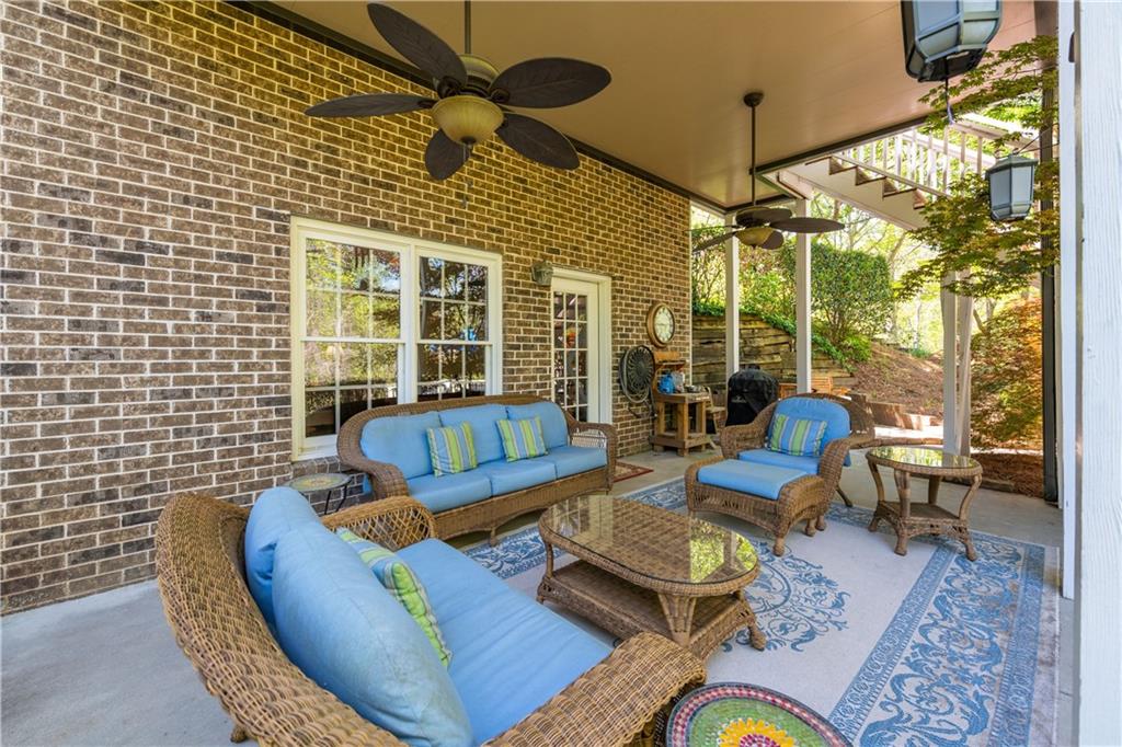 1101 Ivey Ridge Place