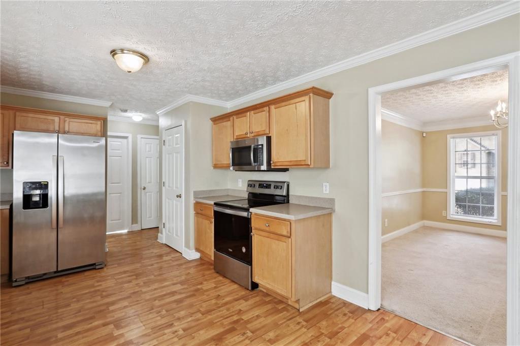 6037 Fairington Farms Lane