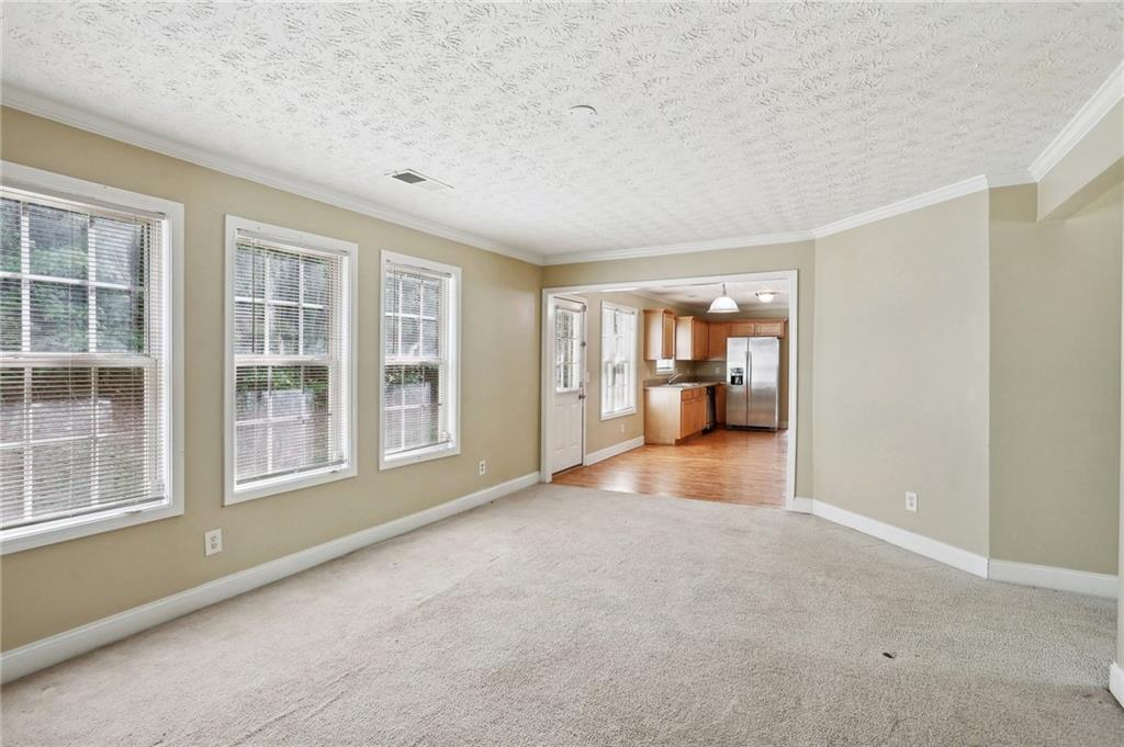 6037 Fairington Farms Lane