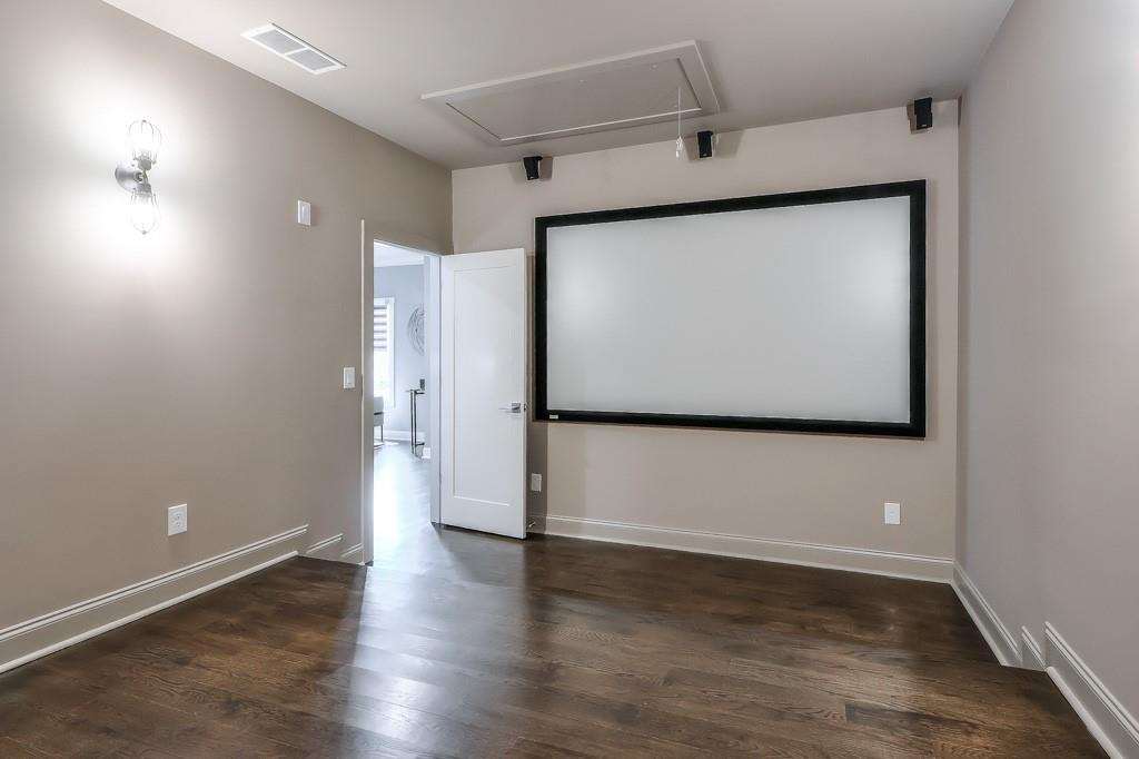 2465 Henderson Road