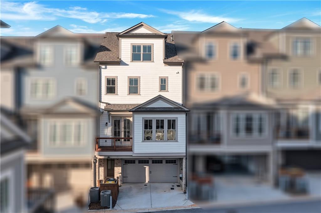 972 Memorial Walk SE