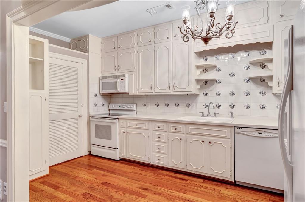 3649 Peachtree Road NE Unit 201
