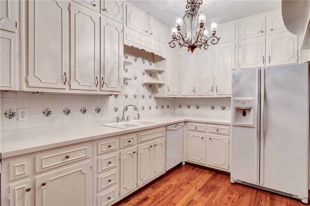 3649 Peachtree Road NE Unit 201