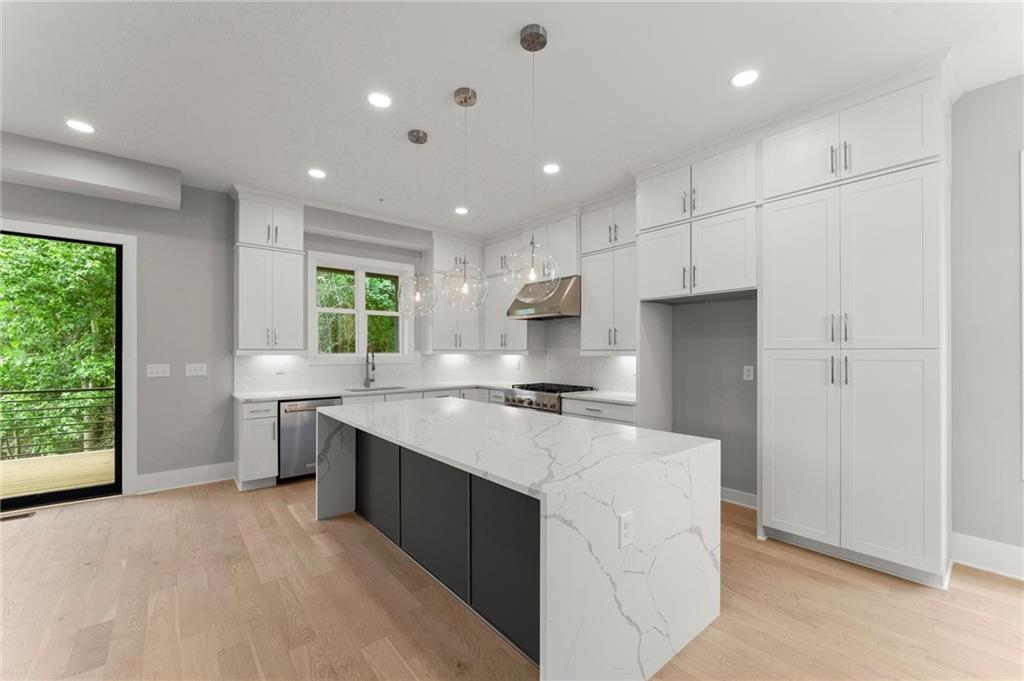 1420 Coretta Bend