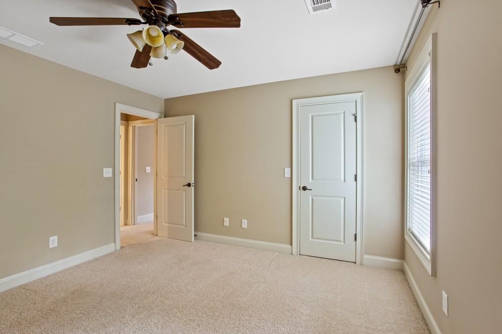 117 Archstone Square