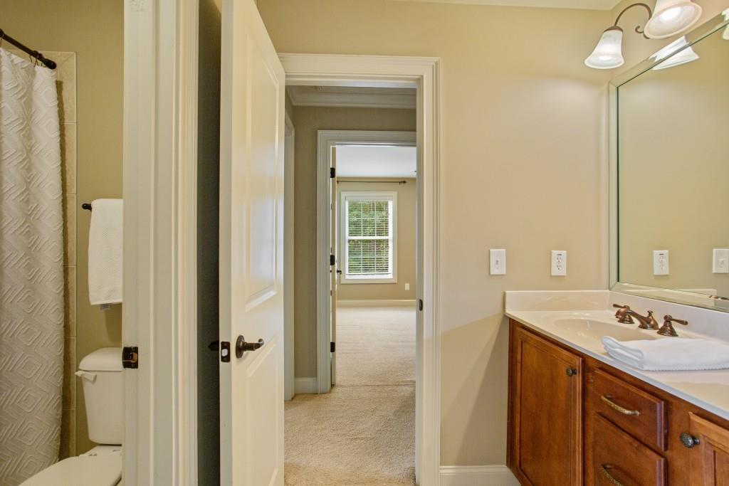 117 Archstone Square