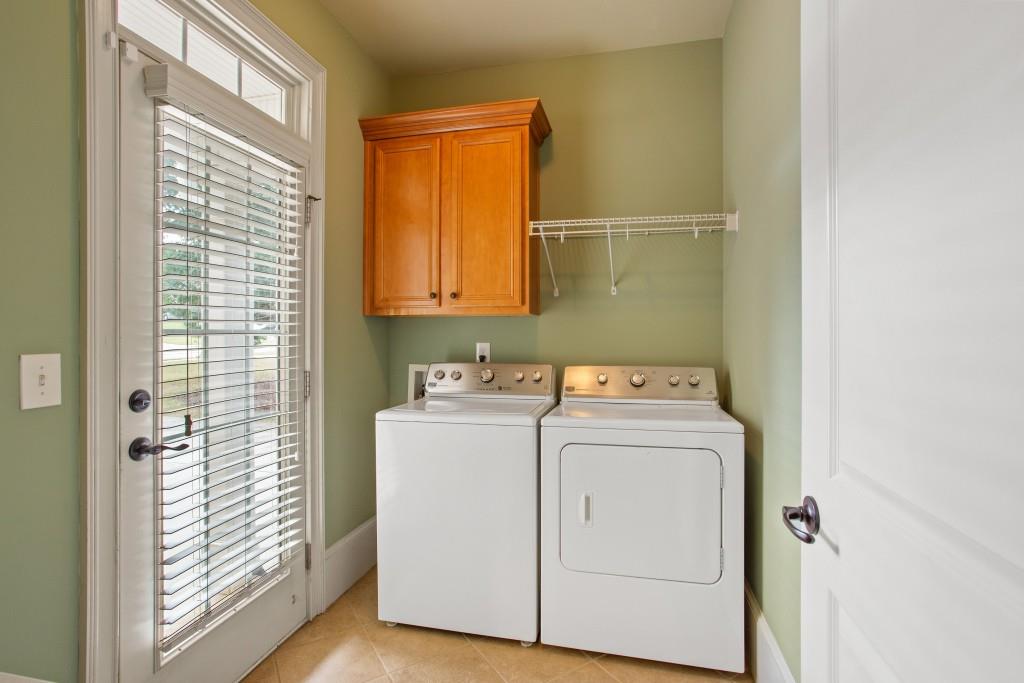 117 Archstone Square