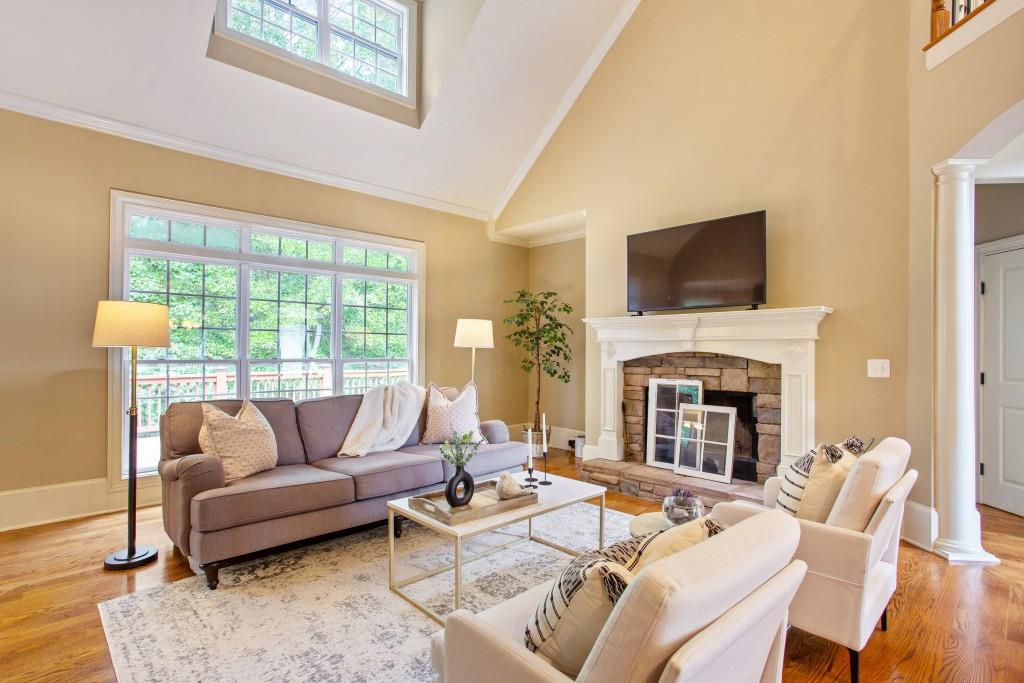 117 Archstone Square