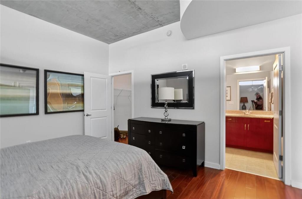 400 W Peachtree Street NW Unit 3910