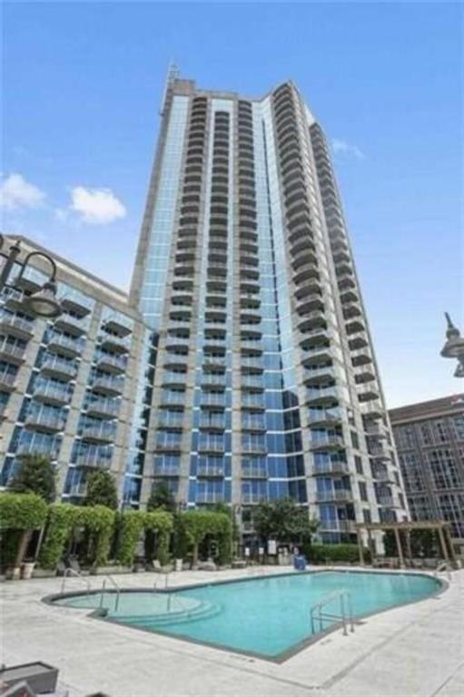 400 W Peachtree Street NW Unit 3910
