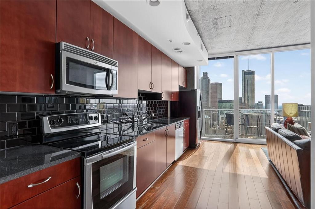 400 W Peachtree Street NW Unit 3910