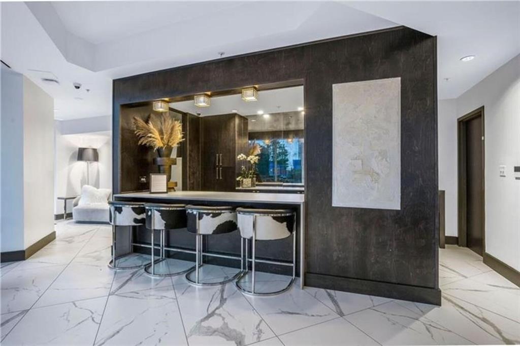 400 W Peachtree Street NW Unit 3910