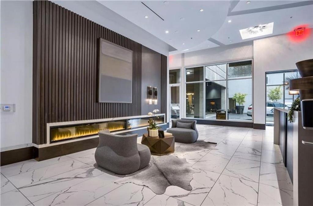 400 W Peachtree Street NW Unit 3910