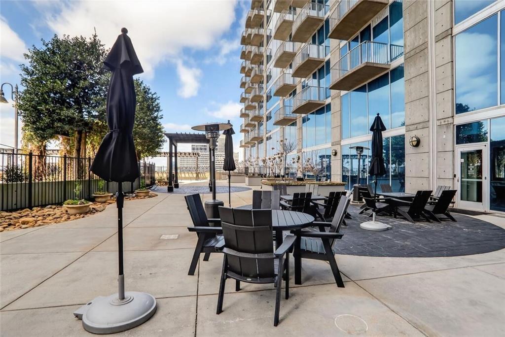 400 W Peachtree Street NW Unit 3910