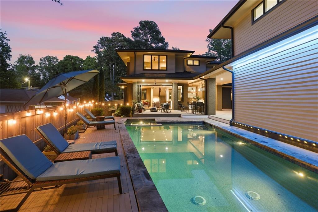 200 Old Ivy Road NE
