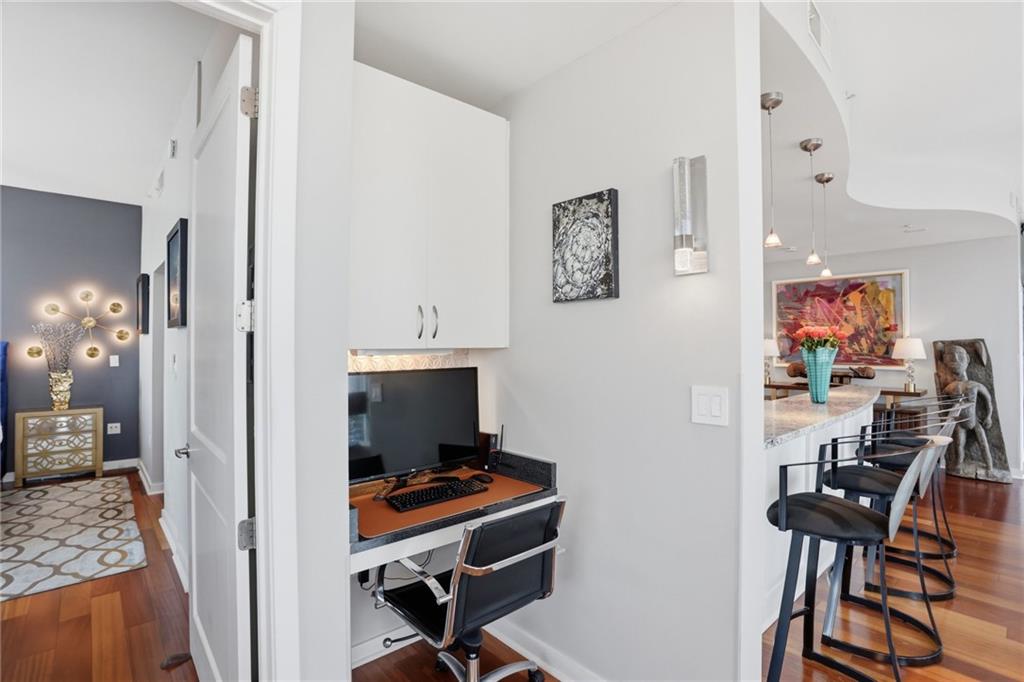 400 W Peachtree Street NW Unit 3906-7